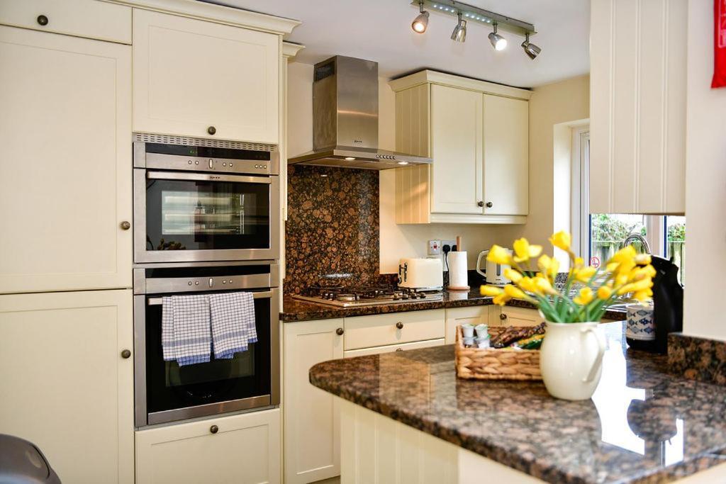 Holiday home Just Wales - Castle Square Cottage, The Mumbles